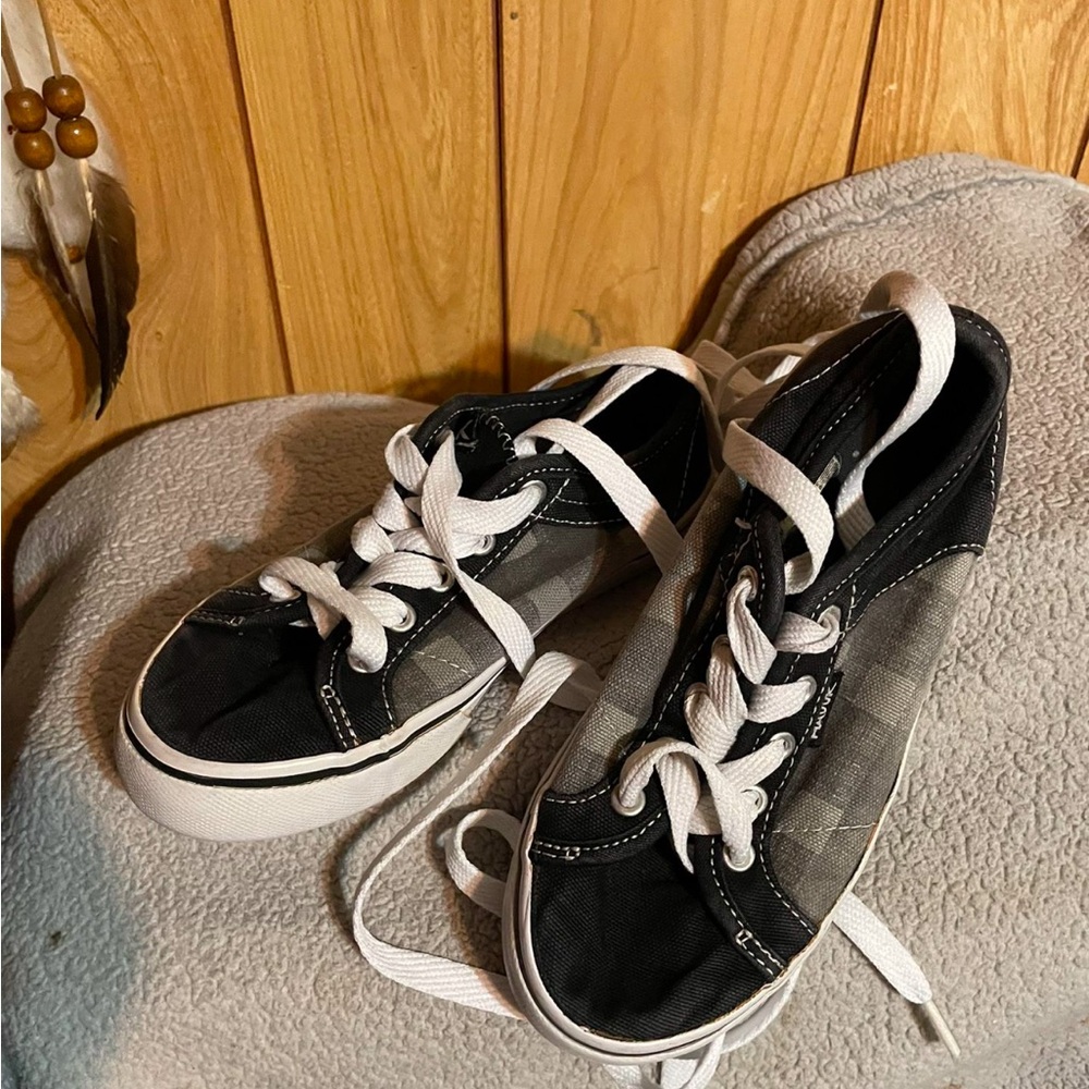 Tony Hawk Black and Gray Kids Sneakers